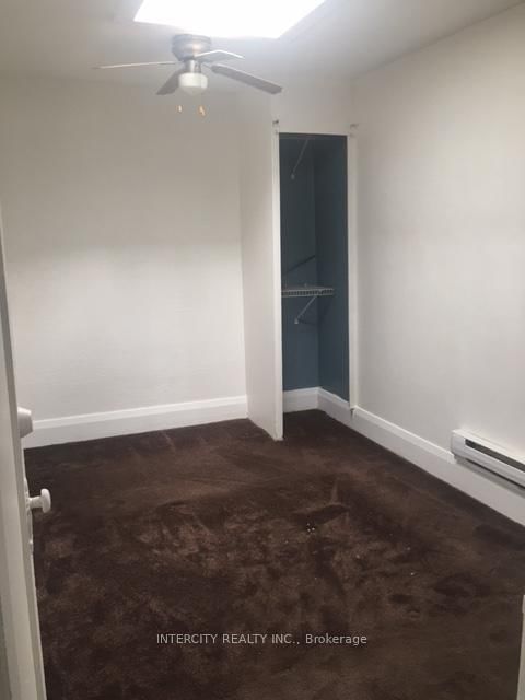 852-854 Eglinton Avenue W - Photo 8