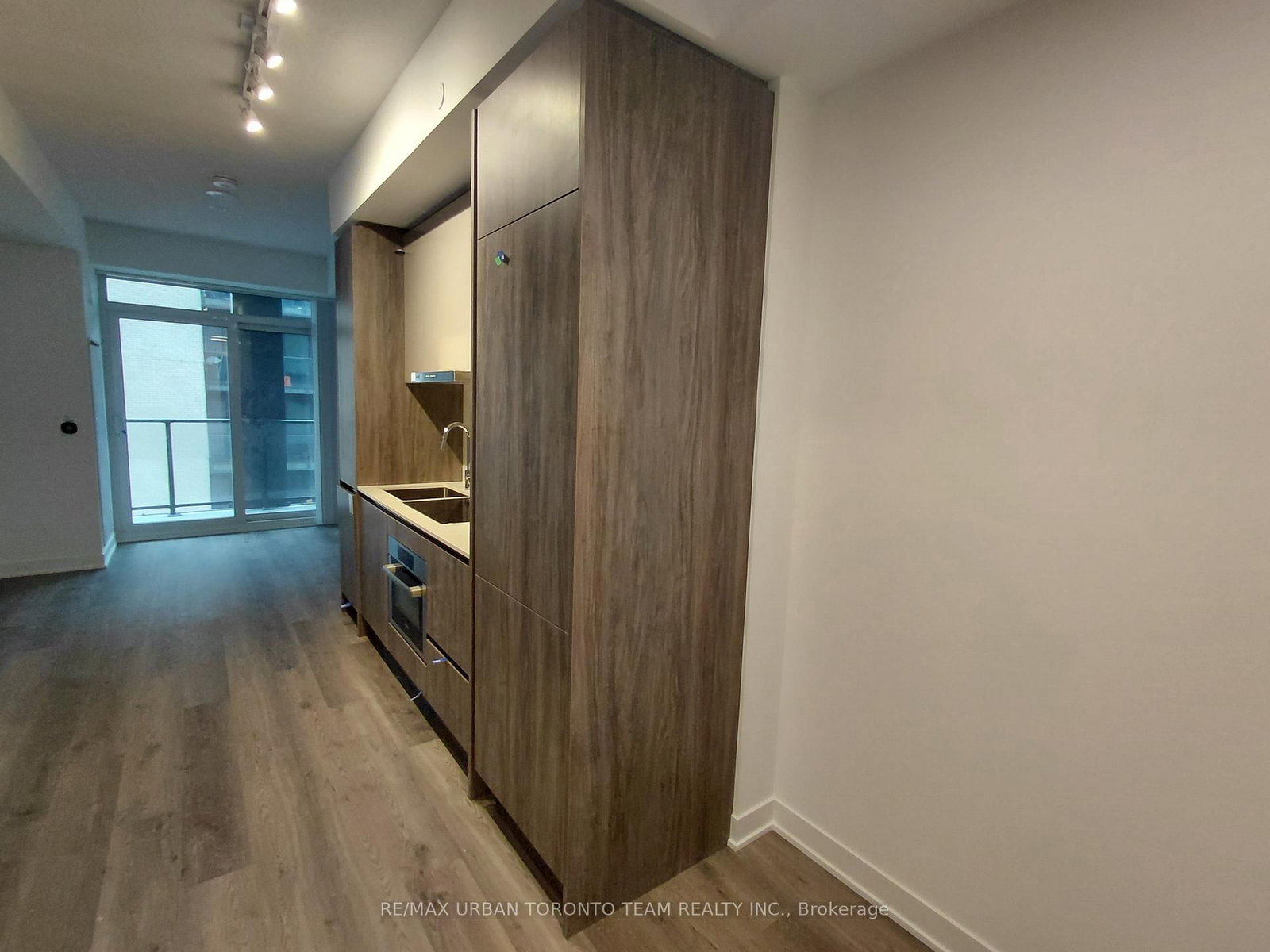 Condo for lease at 1615-180 Front Street, Toronto, Ontario, M5A 0A9 - Moss Park - MLS: C12846666