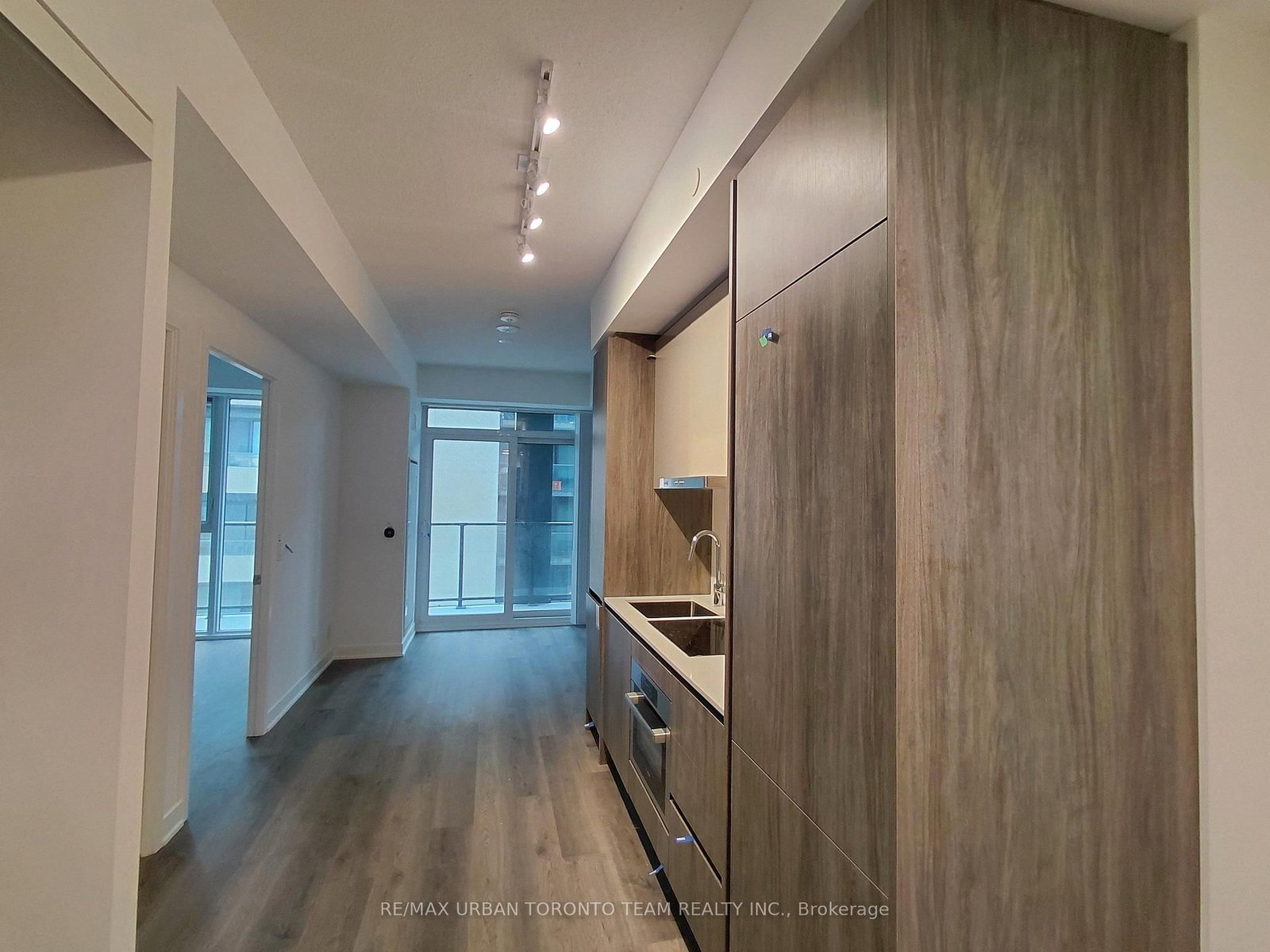 Condo for lease at 1615-180 Front Street, Toronto, Ontario, M5A 0A9 - Moss Park - MLS: C12846666