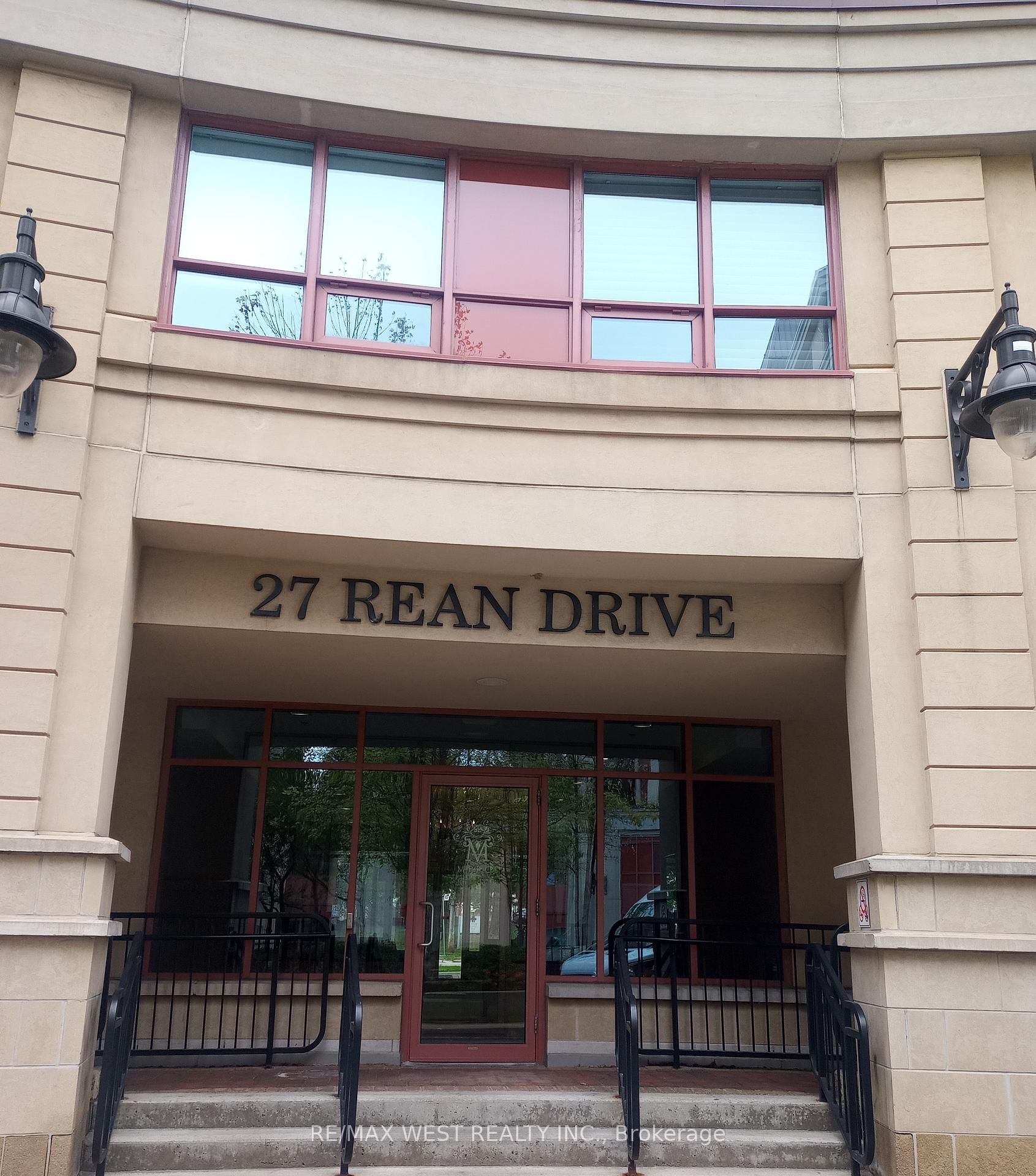 27 Rean Drive, Unit 522
