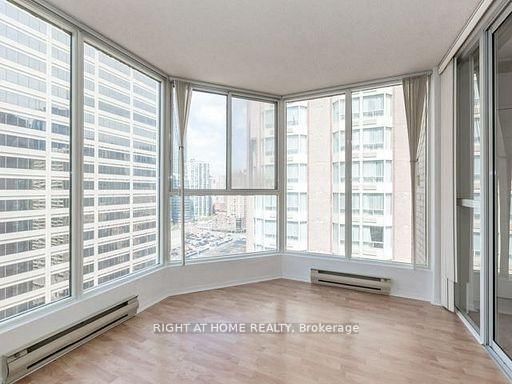 1907 - 55 Centre Ave, Toronto, M5G 2H5 | Image 3