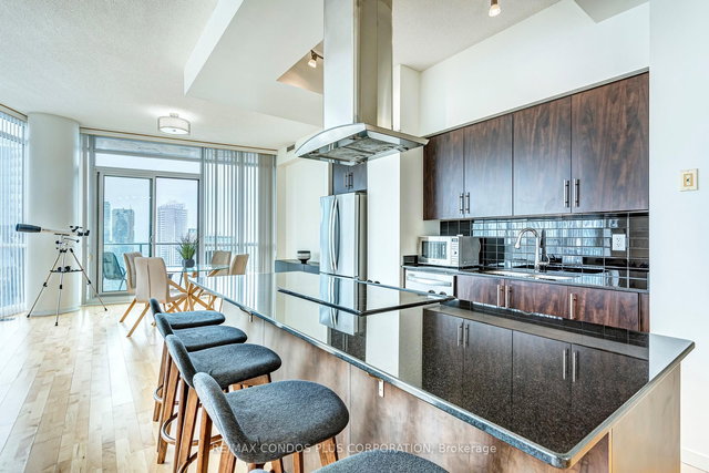 5303 - 65 Bremner Boulevard