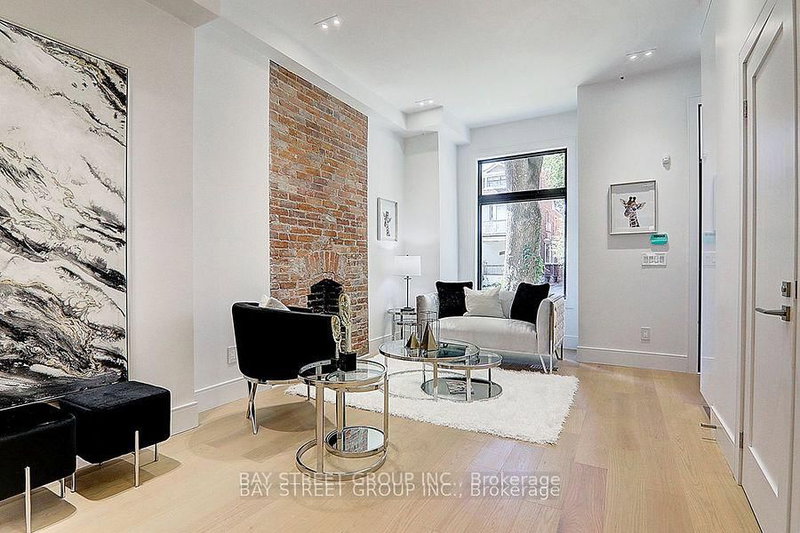 329 Clinton St, Toronto, M6G 2Y7 | Image 3