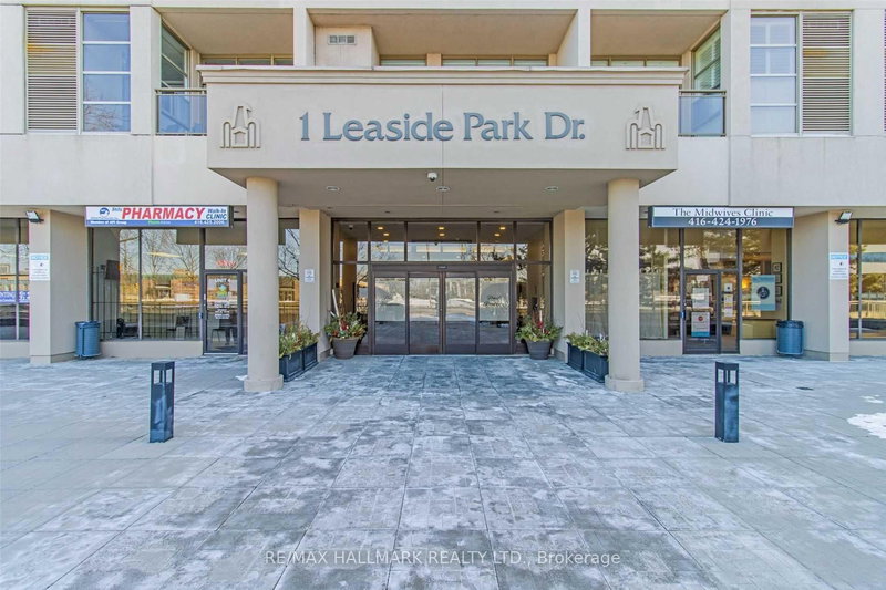 724 - 1 Leaside Park Dr, Toronto, M4H 1R1 | Image 3