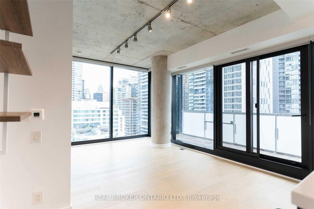 2107 - 11 Charlotte Street