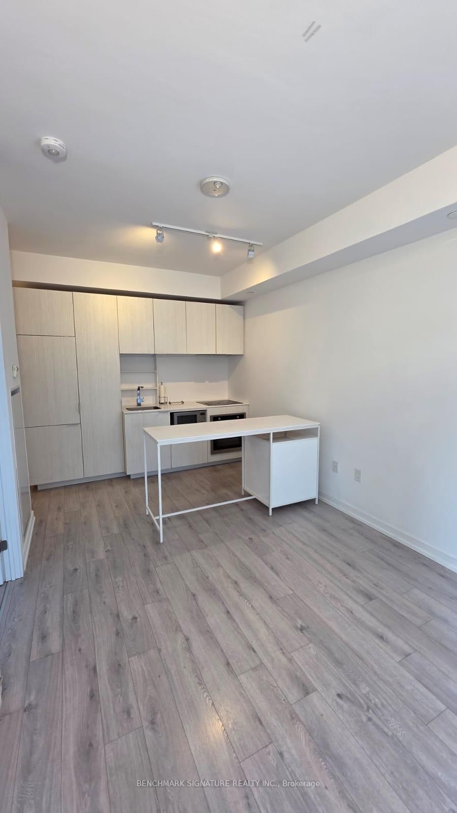 77 Shuter Street, Unit 803 - Photo 25