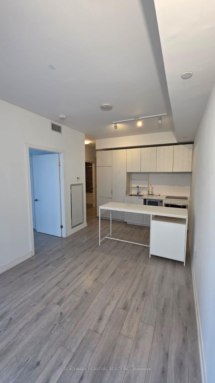 77 Shuter Street, Unit 803 - Photo 26