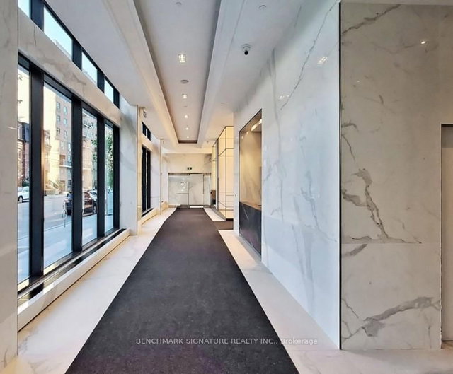 803 - 77 Shuter Street