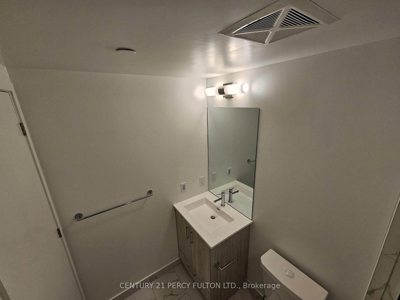 Condo for lease at 906-180 Front Street, Toronto, Ontario, M5A 0A9 - Moss Park - MLS: C12848618