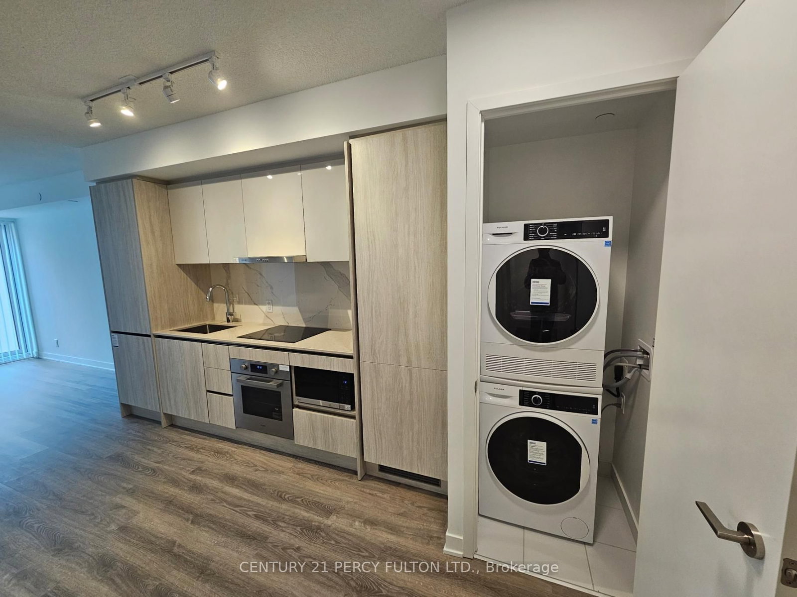 Condo for lease at 906-180 Front Street, Toronto, Ontario, M5A 0A9 - Moss Park - MLS: C12848618