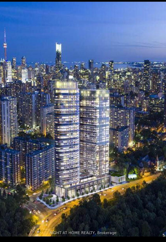 1211 - 575 Bloor Street E