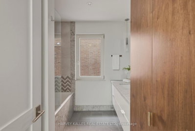 94B Admiral Road • Toronto, ON