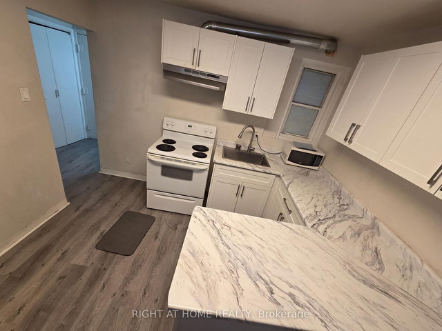 Level 2 - 1561 Eglinton Avenue W