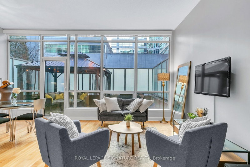 G25 - 350 Wellington St W, Toronto, M5V 3W9 | Image 2