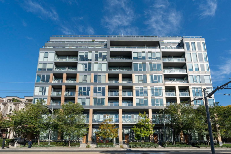 303 - 6 Parkwood Ave, Toronto, M4V 1V1 | Image 3