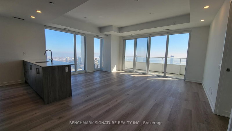 home for lease on 5503-88 Queen Street E