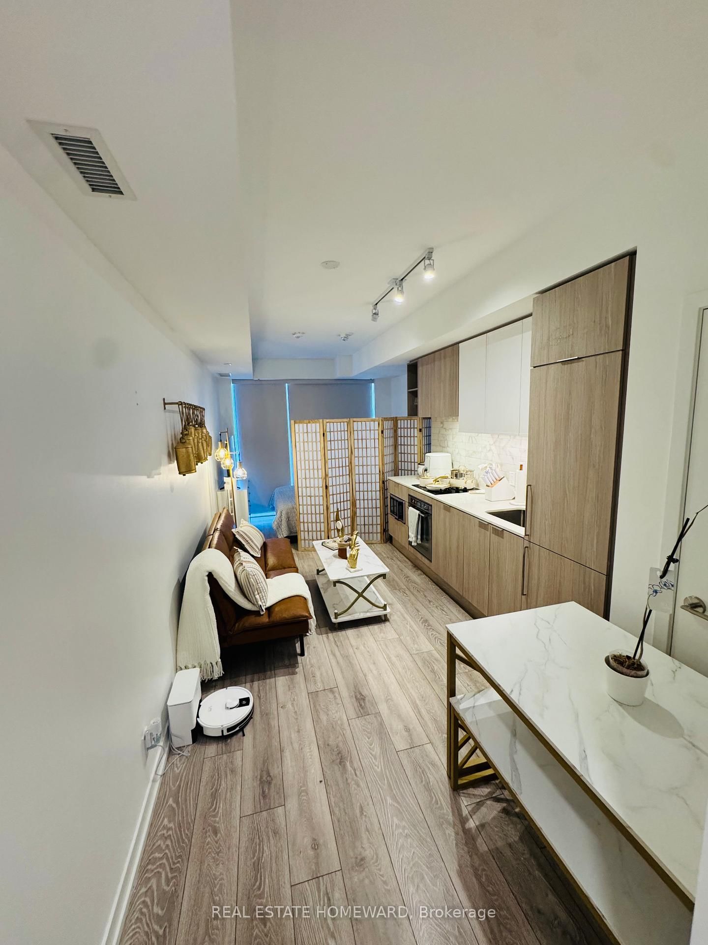 Property at 2020 Bathurst