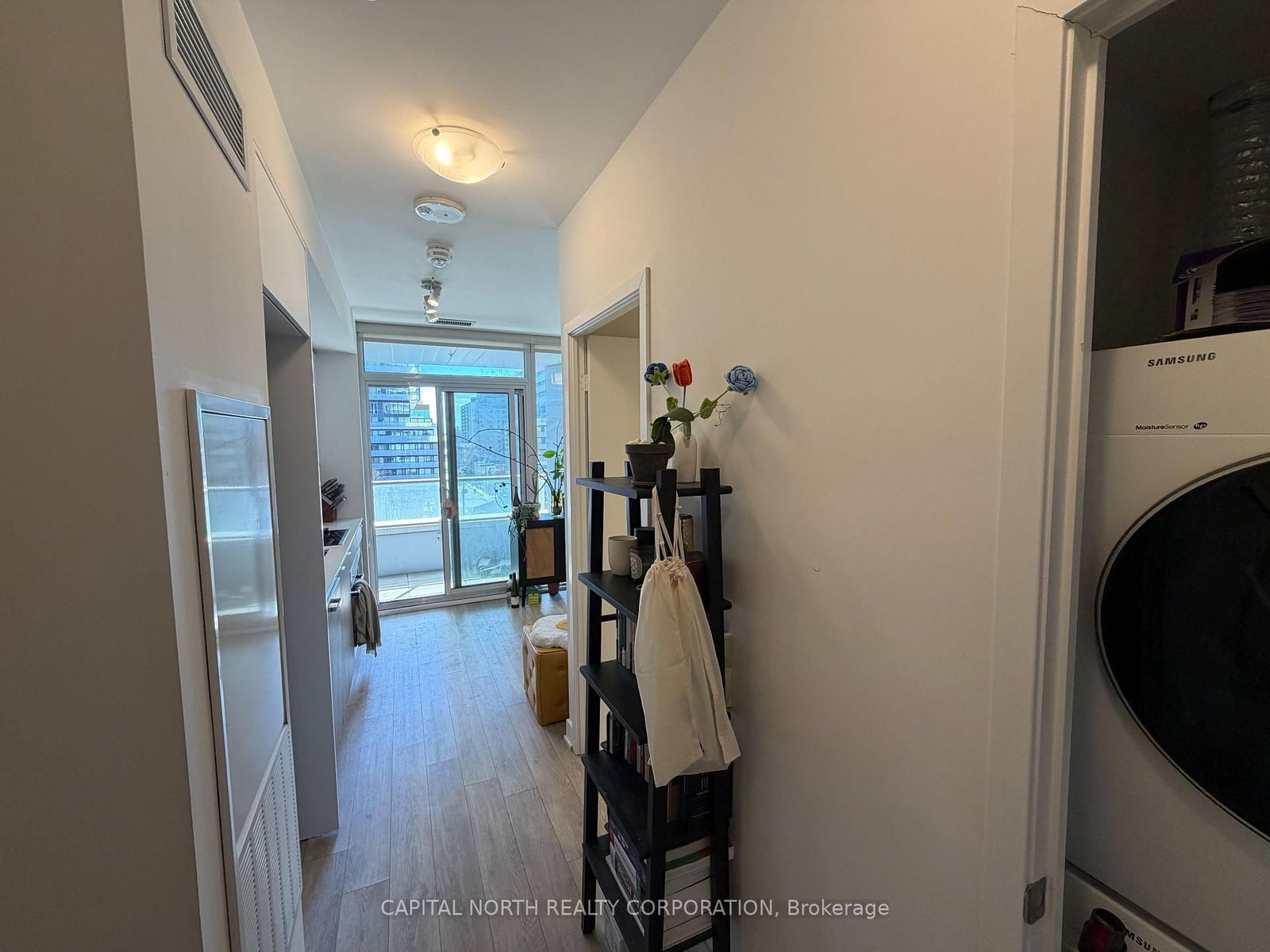 Condo for lease at 610-195 Redpath Avenue, Toronto, Ontario, M4P 0E4 - Mount Pleasant West - MLS: C12851650