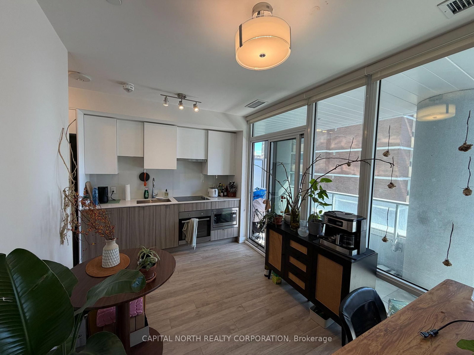 Condo for lease at 610-195 Redpath Avenue, Toronto, Ontario, M4P 0E4 - Mount Pleasant West - MLS: C12851650