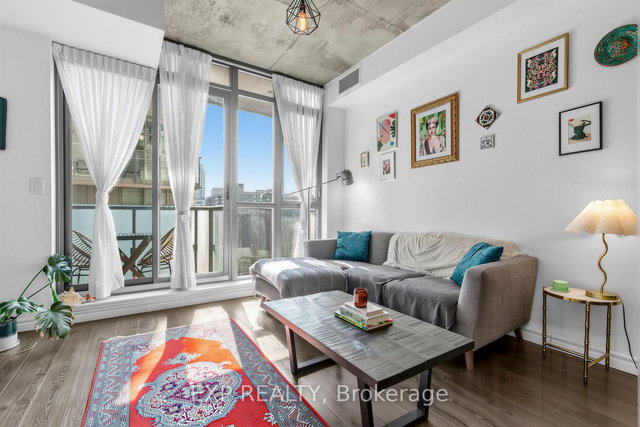 412 - 8 Gladstone Avenue