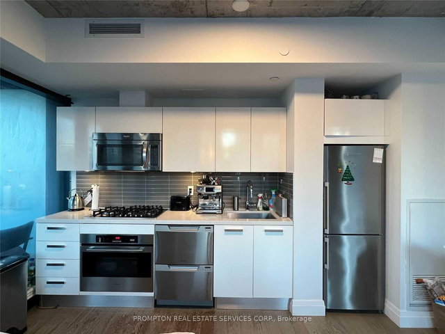 2301 - 224 King Street W