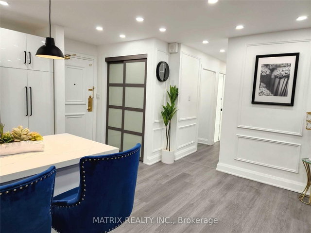 1804 - 60 Pavane Linkway
