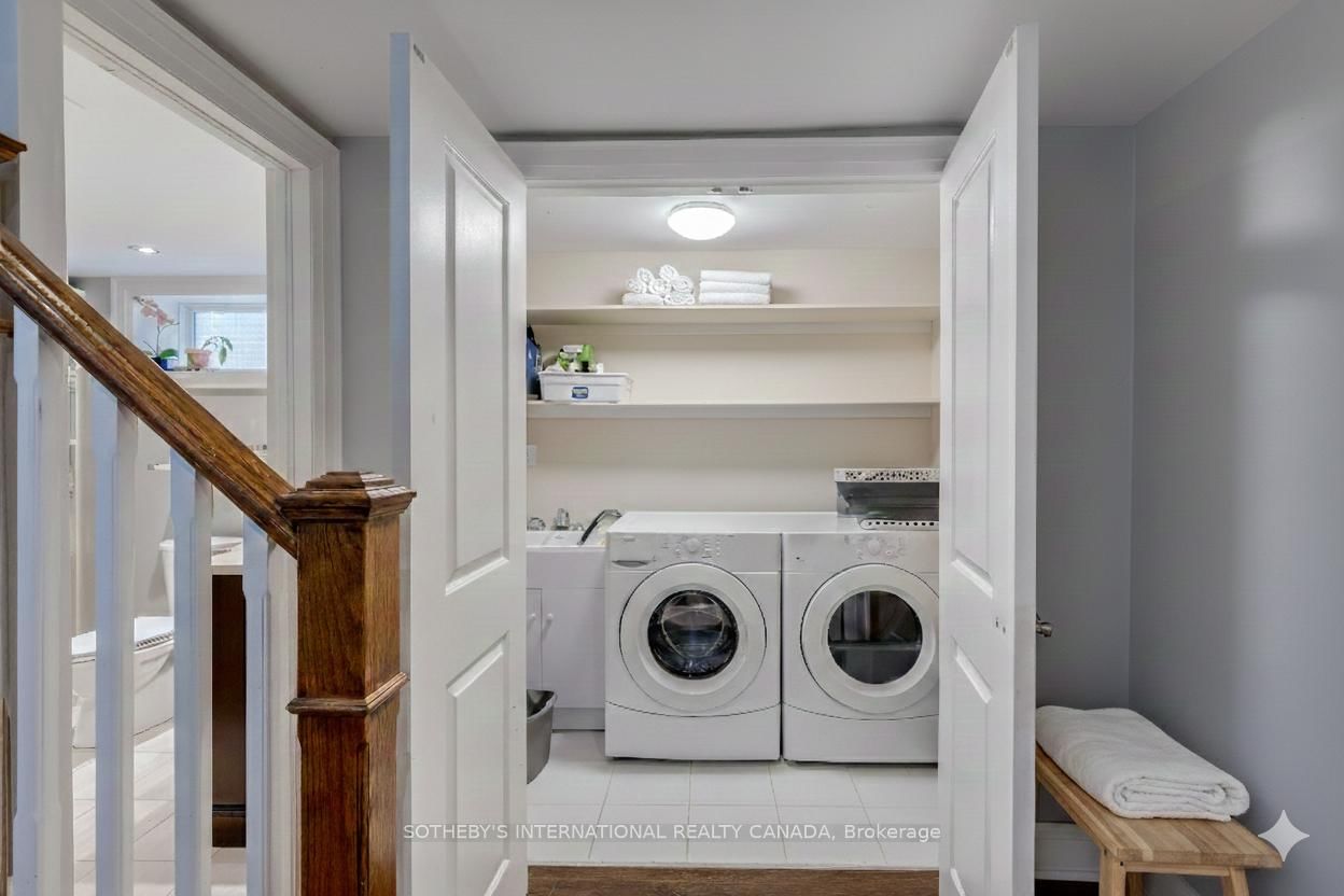 412 Wellesley Street E - Photo 15