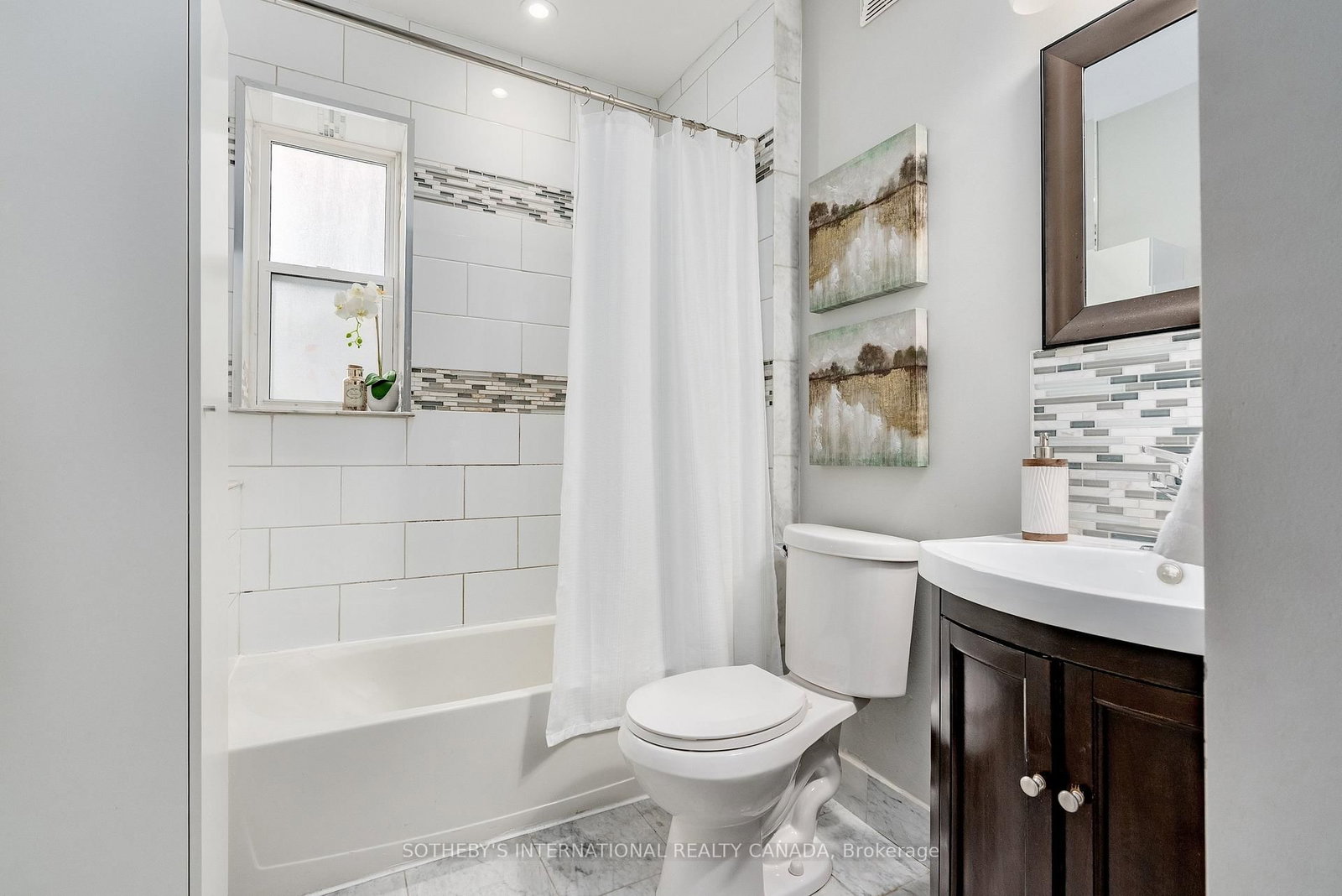 412 Wellesley Street E - Photo 36