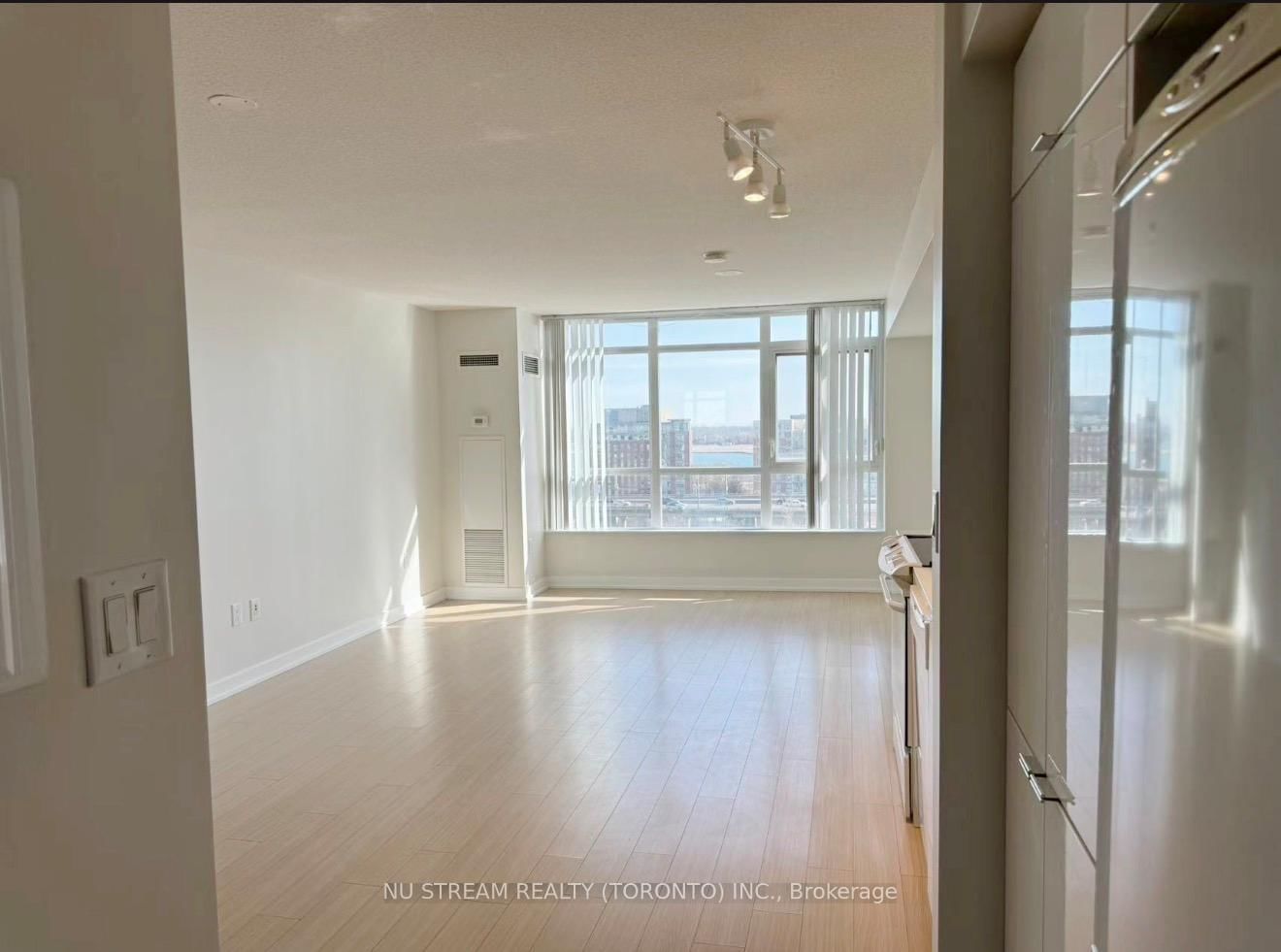 Condo for sale at 953-151 Dan Leckie Way, Toronto, Ontario, M5V 4B2 - Waterfront Communities C1 - MLS: C12853608