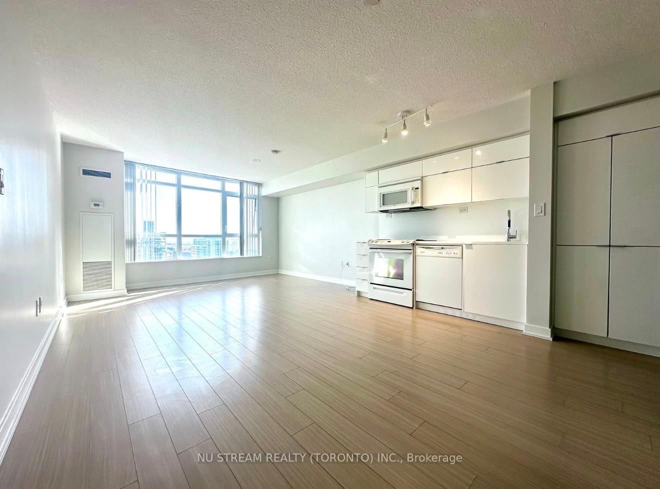 Condo for sale at 953-151 Dan Leckie Way, Toronto, Ontario, M5V 4B2 - Waterfront Communities C1 - MLS: C12853608