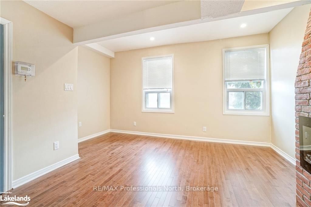 214 E Gerrard Street • Toronto, ON photo 16