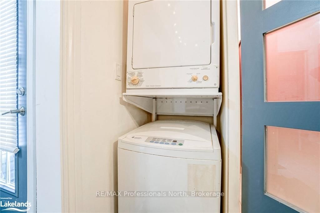 214 E Gerrard Street • Toronto, ON photo 28