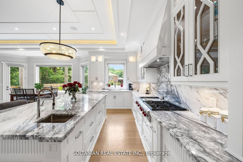 319 Betty Ann Dr, Toronto, M2R 1B4 | Image 3