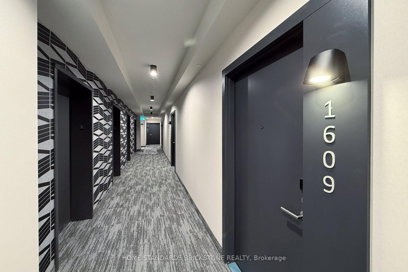 180 Front Street E, Unit 1609 - Photo 31