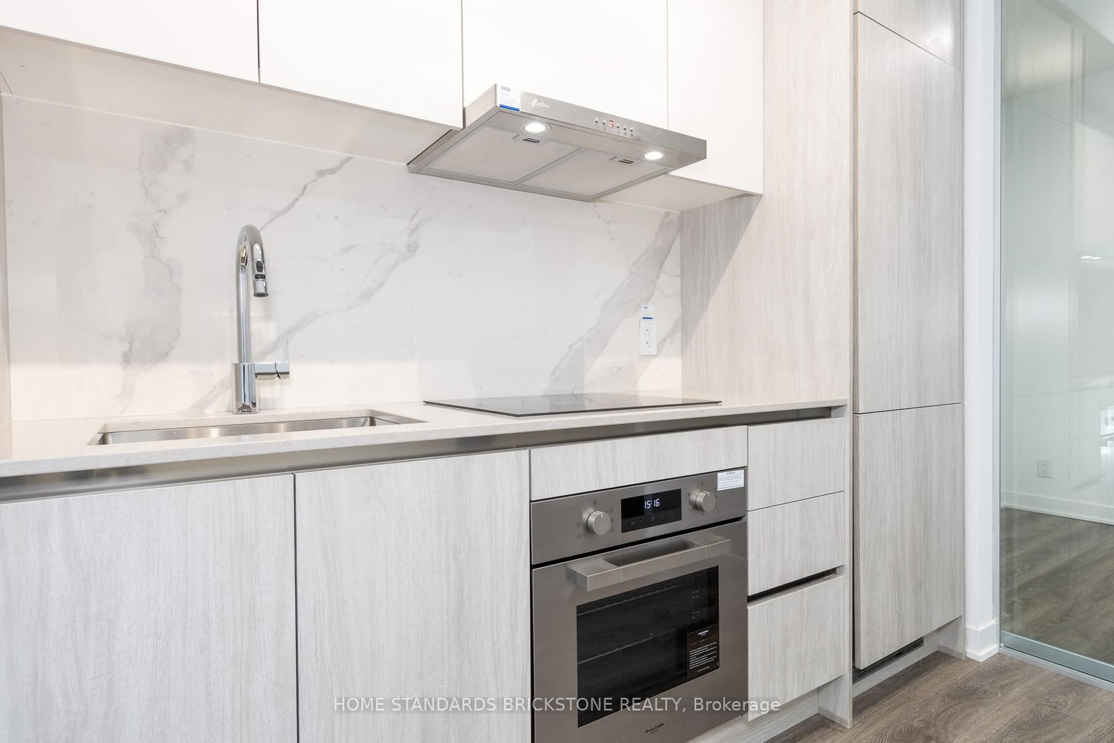 180 Front Street E, Unit 1609 - Photo 6