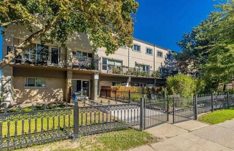 213 - 5879 Bathurst Street
