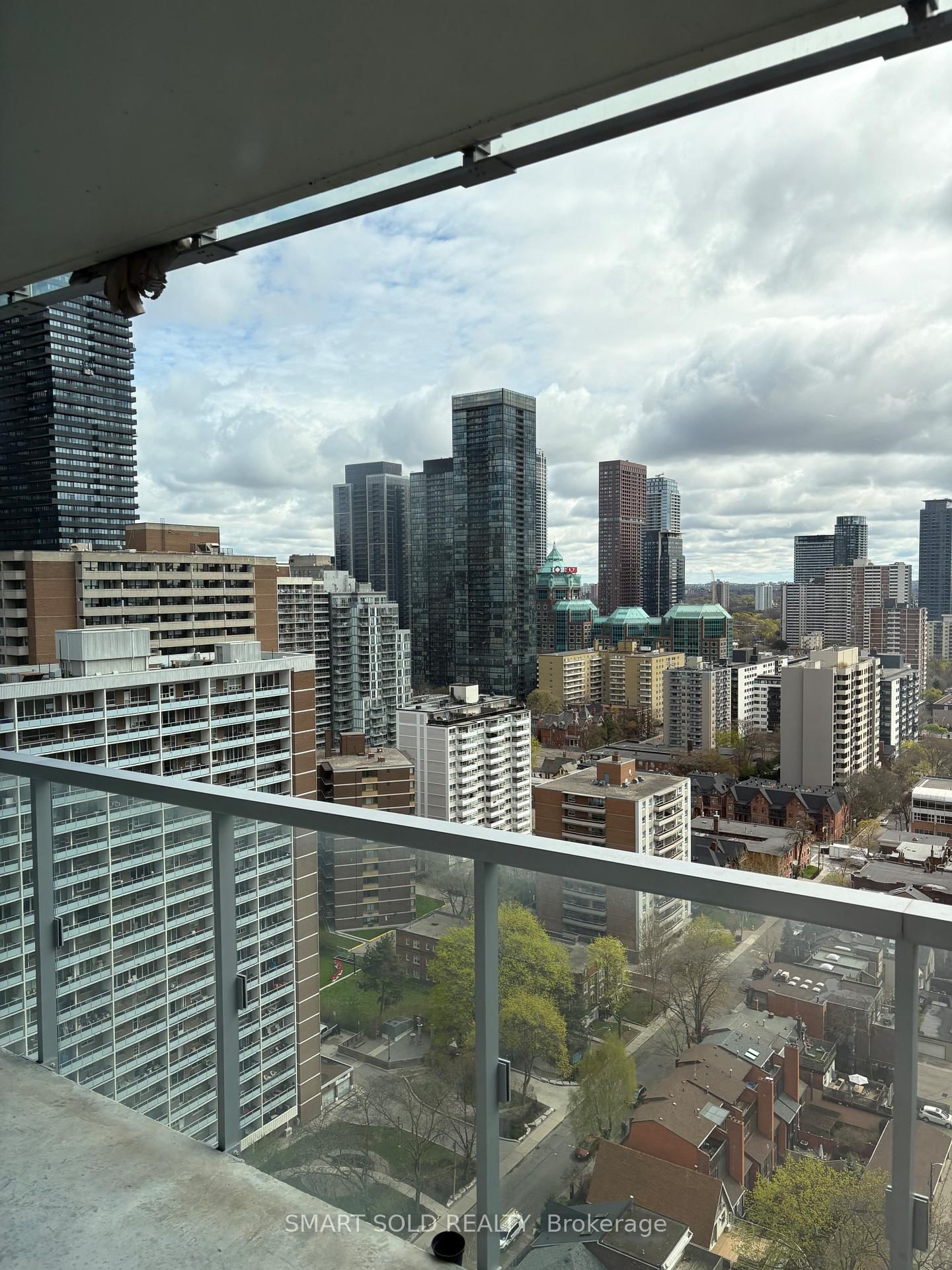3 Gloucester Street, Unit 2606 - Photo 32