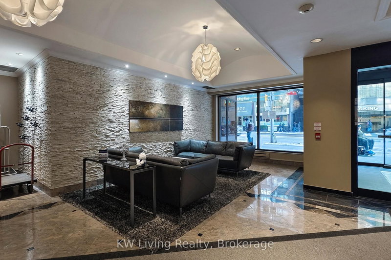 home for lease on 309-45 Carlton Street