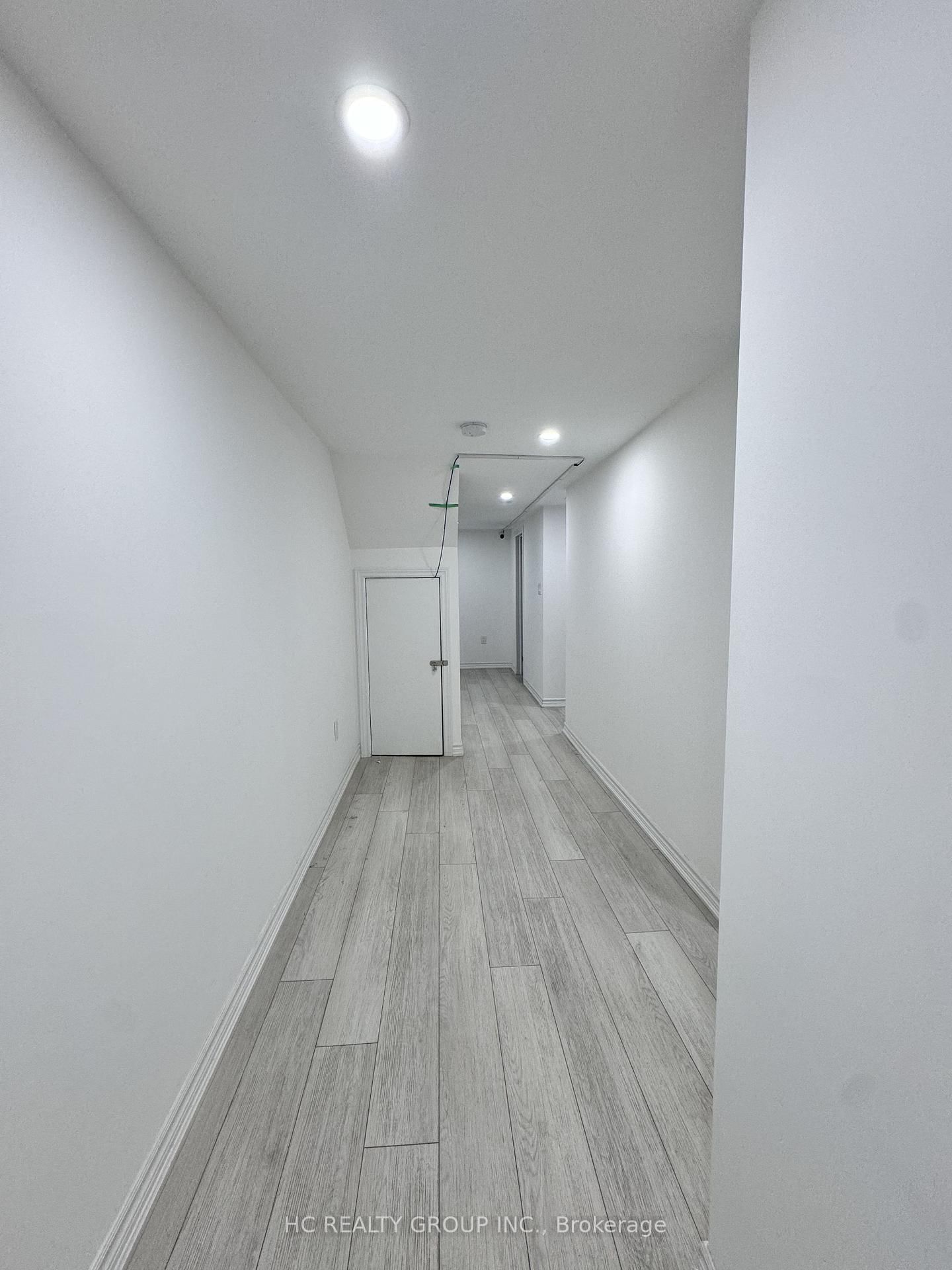 523 Eglington Avenue - Photo 10