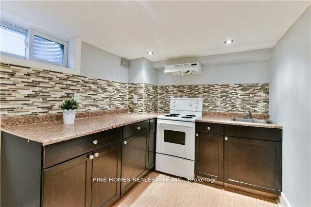 Lower - 390 oakwood Avenue