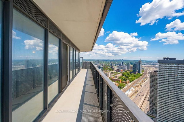 5708 - 55 Cooper Street