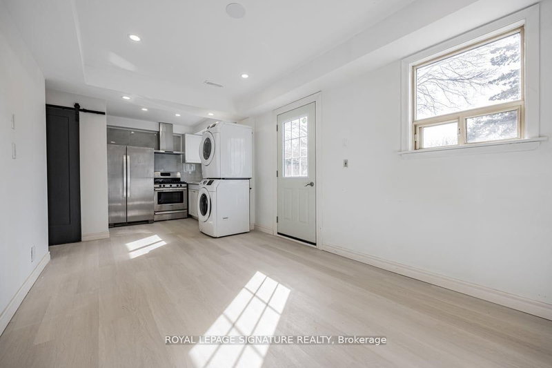 B/Main - 54 Tuscarora Dr, Toronto, M2H 2K3 | Image 2