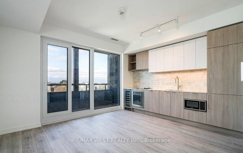 1209 - 2020 Bathurst St, Toronto, M5P 0A6 | Image 3