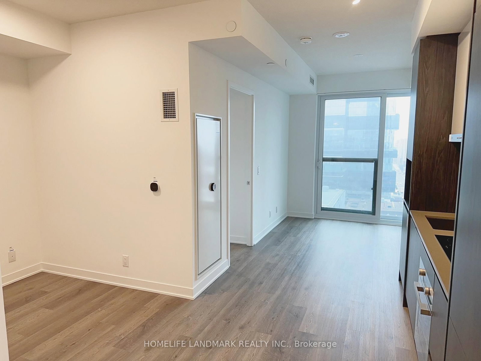 180 Front Street E, Unit 1805 - Photo 9