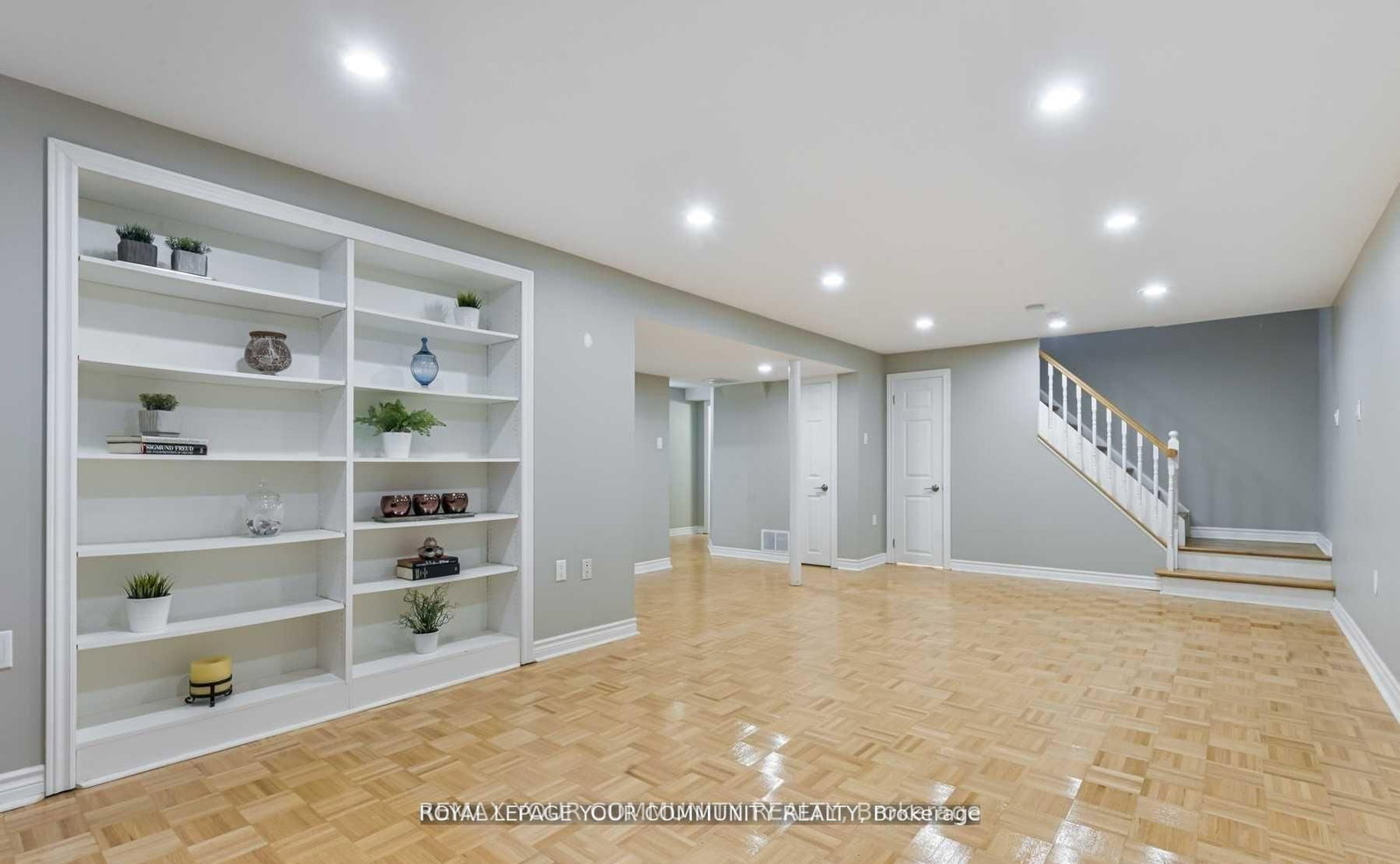 Detached House for lease at 32 Shouldice Court, Toronto, Ontario, M2L 2S4 - St. Andrew-Windfields - MLS: C12861348