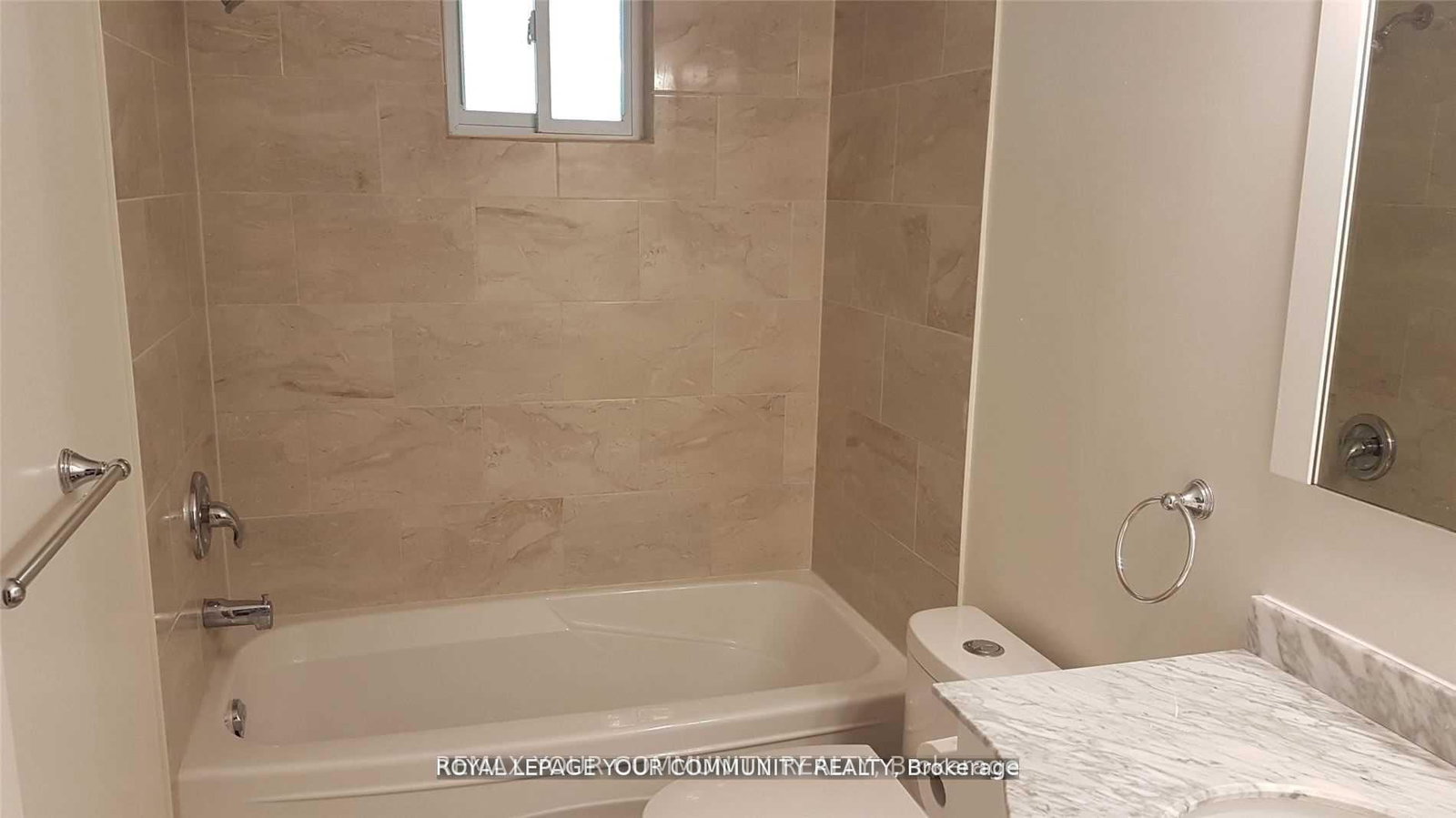 Detached House for lease at 32 Shouldice Court, Toronto, Ontario, M2L 2S4 - St. Andrew-Windfields - MLS: C12861348