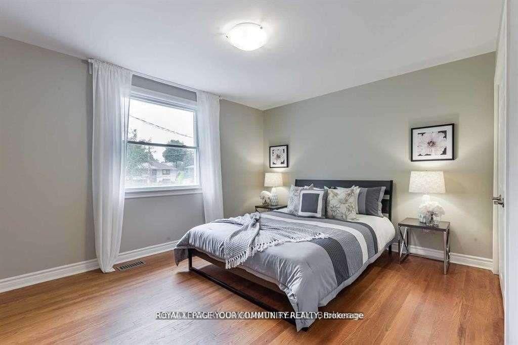 Detached House for lease at 32 Shouldice Court, Toronto, Ontario, M2L 2S4 - St. Andrew-Windfields - MLS: C12861348