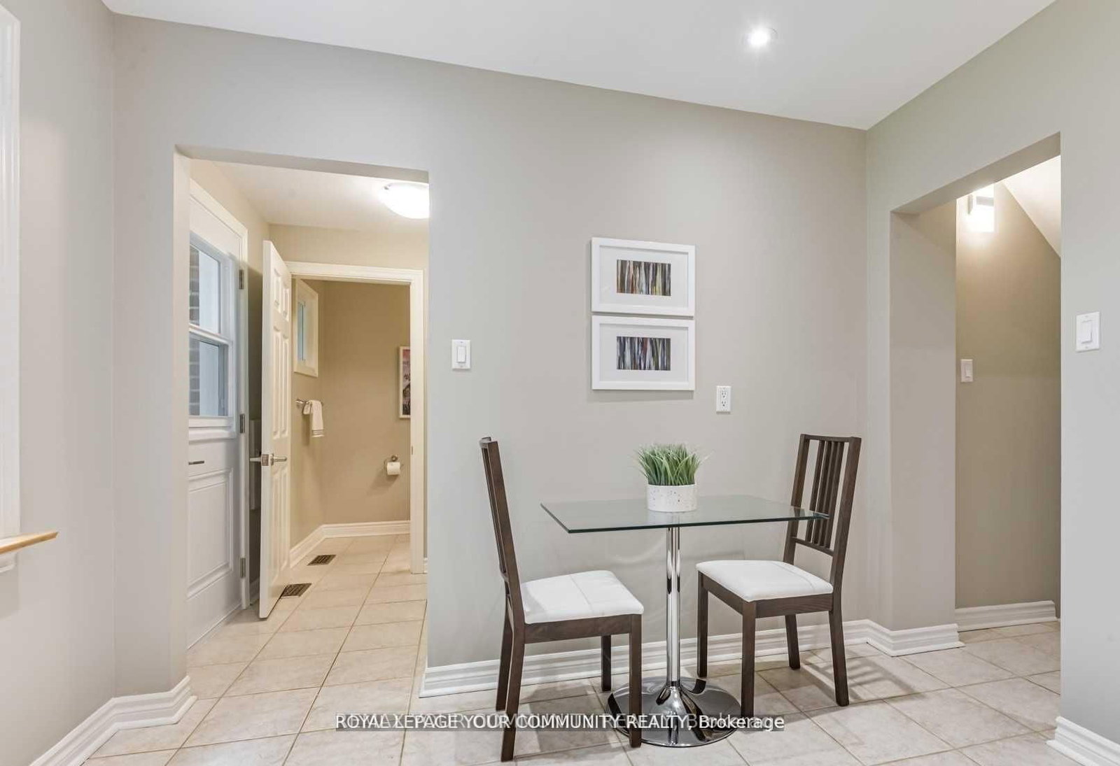 Detached House for lease at 32 Shouldice Court, Toronto, Ontario, M2L 2S4 - St. Andrew-Windfields - MLS: C12861348