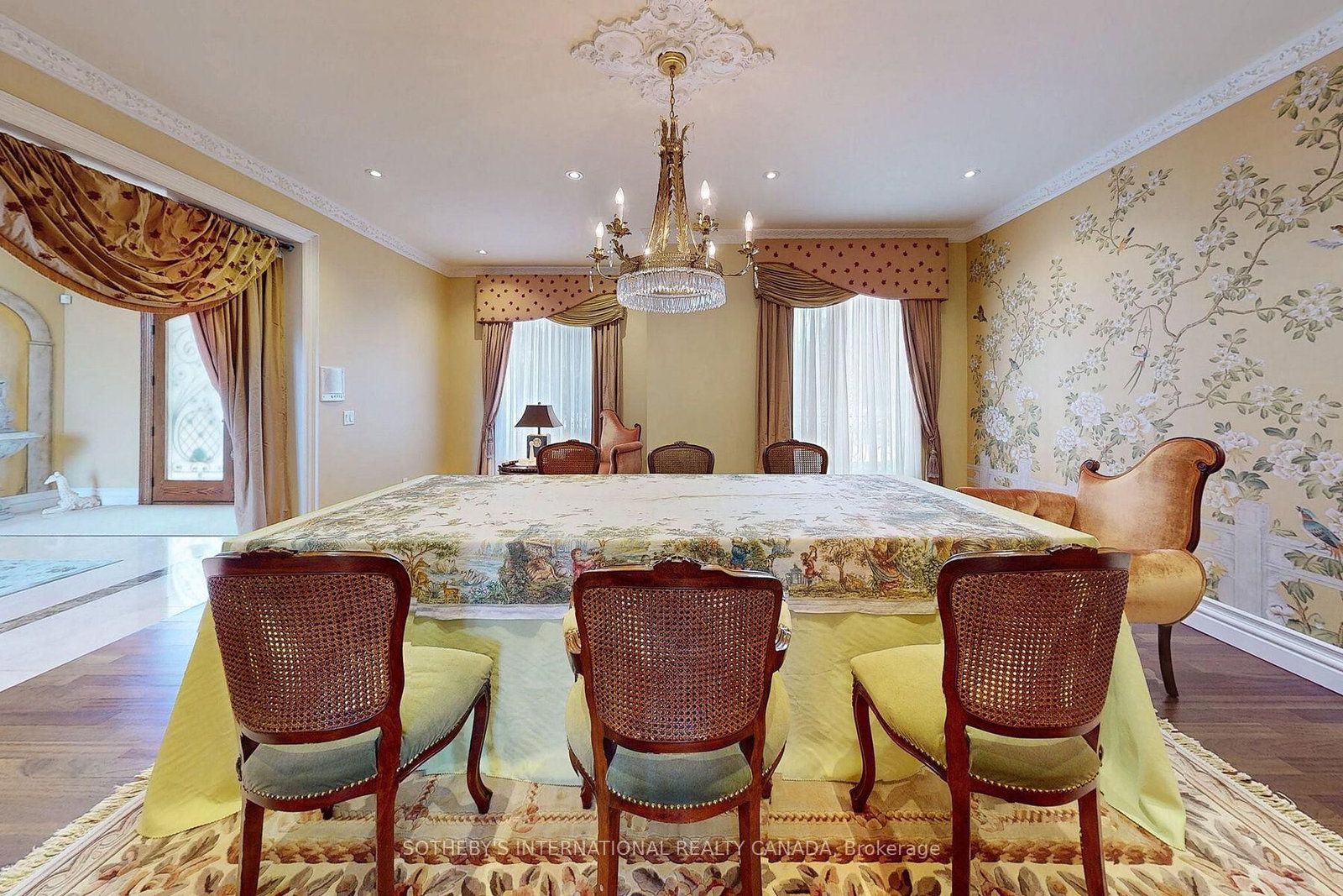 Listing Image 10