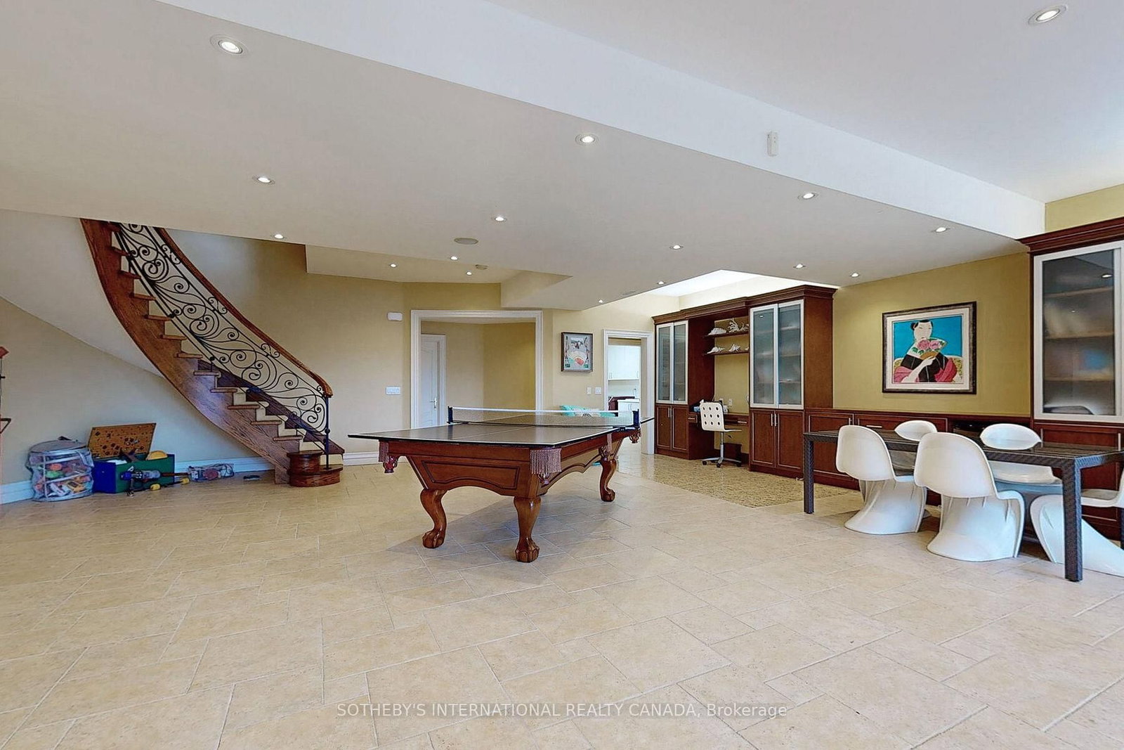 Listing Image 16